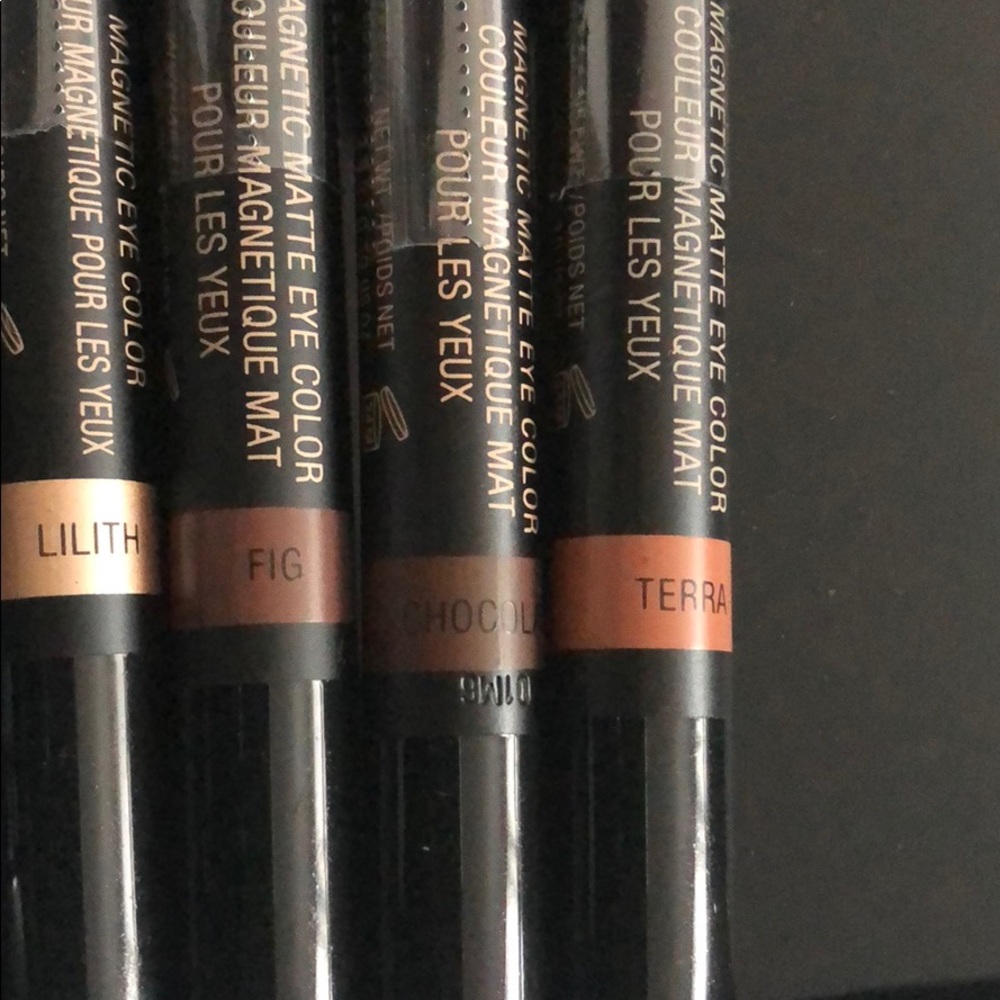 NUDESTIX